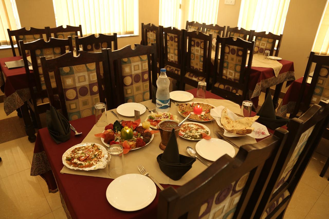 Hotel New Golden Palace Phalodi  Ngoại thất bức ảnh